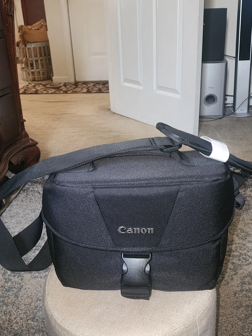 Canon EOS Shoulder Bag 200ES in Black